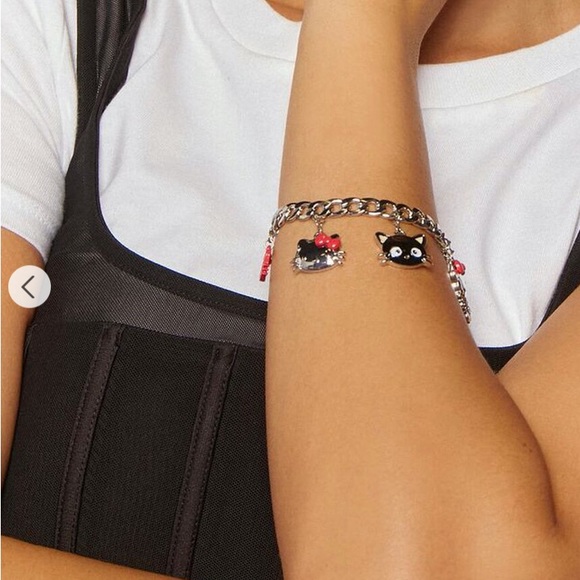 Forever 21 Jewelry Hello Kitty Charm Bracelet Poshmark